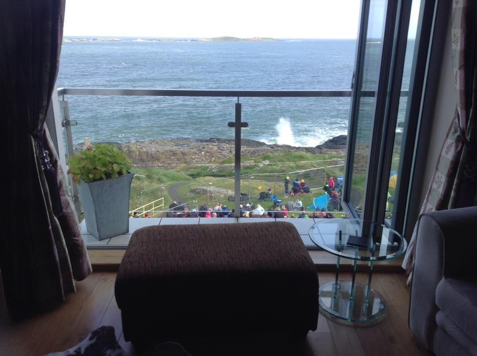 Blue Pool View Lägenhet Portrush Exteriör bild