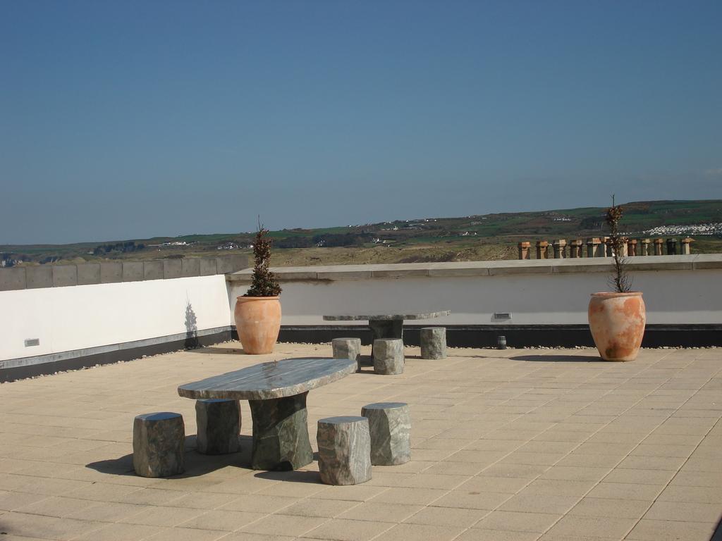 Blue Pool View Lägenhet Portrush Exteriör bild